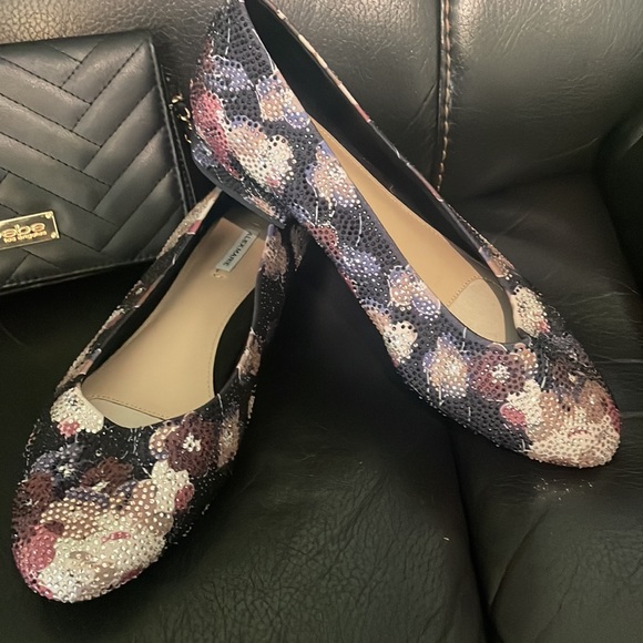 Dillard’s Alex Marie shoes - Picture 4 of 4